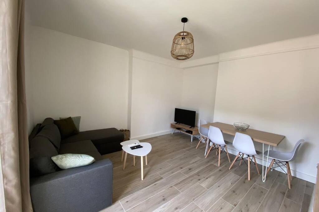 Ajaccio Magnifique T2 Neuf 40M2 Avec Balcon Au Trottel 4 Couchages Wifi Clim Parking Plage A Pieds 100M Ngoại thất bức ảnh